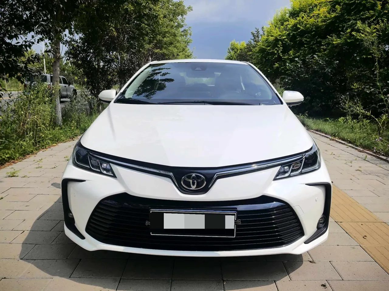 Toyota 2021 corolla 1.2T stepless elite PLUS version of automatic gear 2