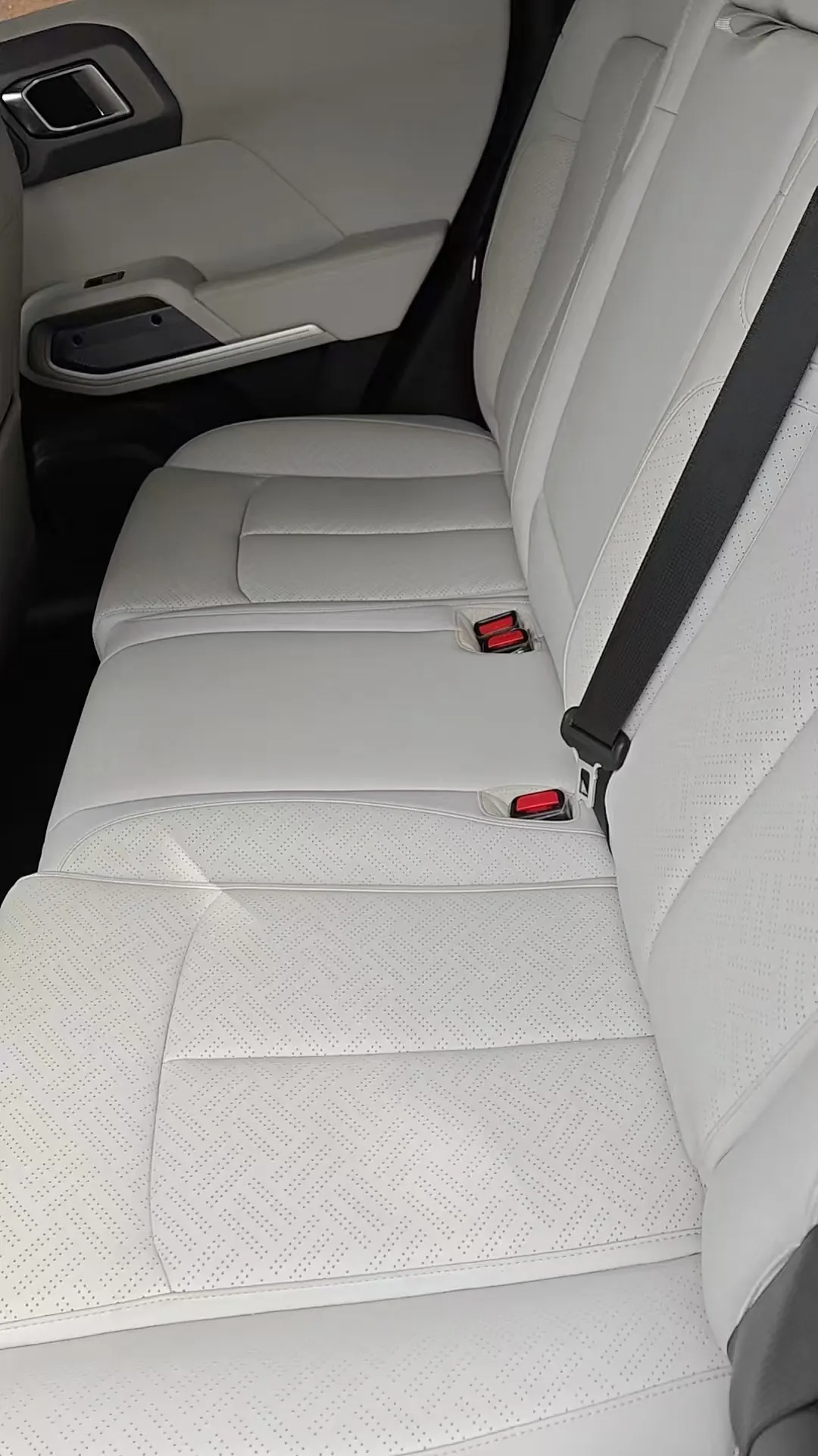 FangChengBao 2025 model Titanium 3, 501km range, four-wheel-drive intelligent driving Max version, automatic transmission 4