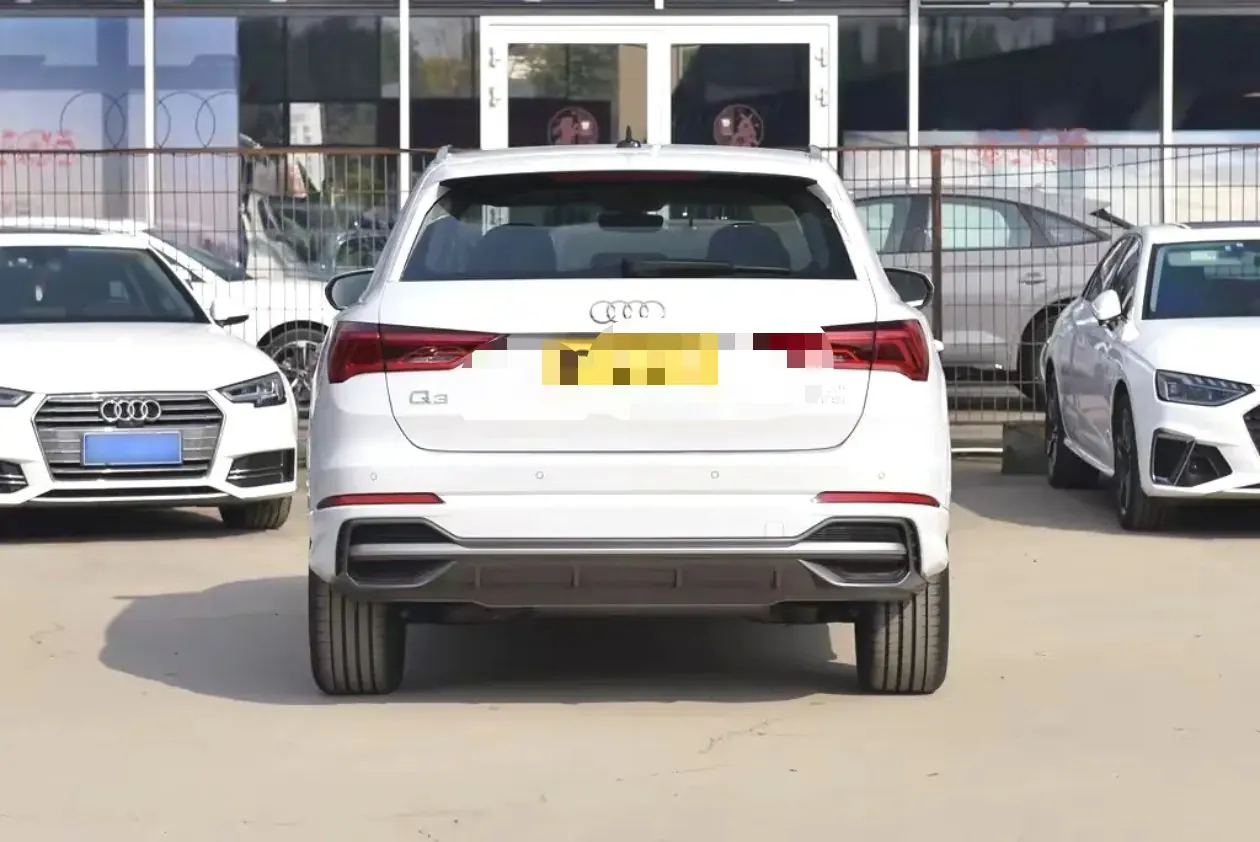 Audi 2023 Q3 1.4TFSI 35TFSI Fashion Dynamic Automatic 2