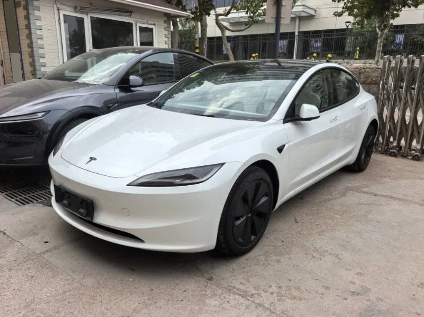 打开图片灯箱:Tesla 2025 Model 3 Rear-Wheel-Drive Edition (facelift) Automatic Transmission