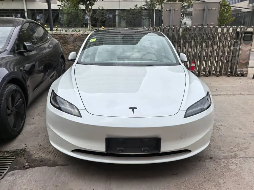 Tesla 2025 Model 3 Rear-Wheel-Drive Edition (facelift) Automatic Transmission 2