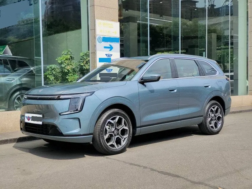 打开图片灯箱:Jetour 2025 ShanHai L7 PLUS 1.5T 121km Comfort Edition 5-seat Automatic Gear