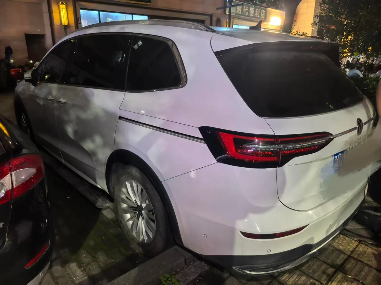 Volkswagen 2020 models of Wei ran (Viloran) 2.0TSI 330TSI business edition automatic gear 5
