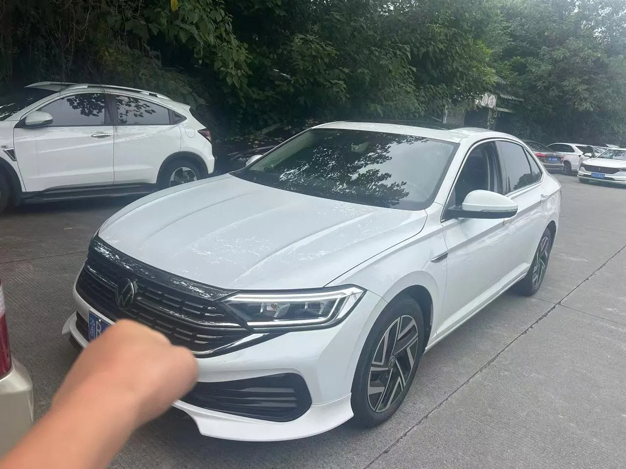 Open image lightbox: Volkswagen 2023 Sagitar 1.5TSI 300TSI Exceed Edition Automatic