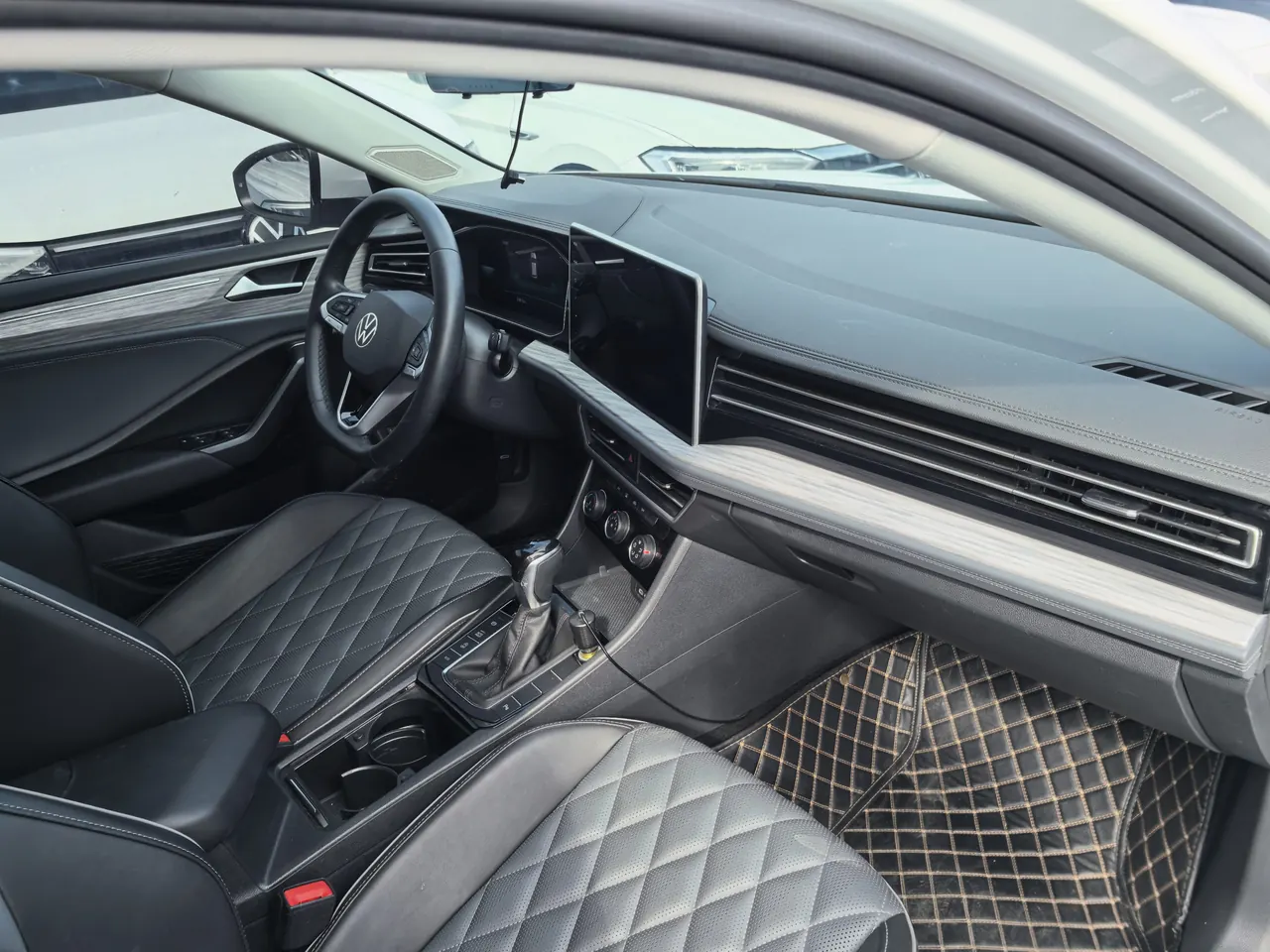 Volkswagen 2023 Sagitar 1.5TSI 300TSI Exceed Edition Automatic 4