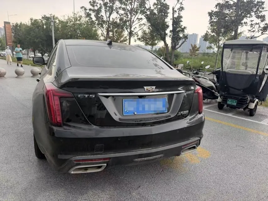 Cadillac 2023 CT5 2.0T 28T Luxury (Standard Edition) Automatic Gear 3