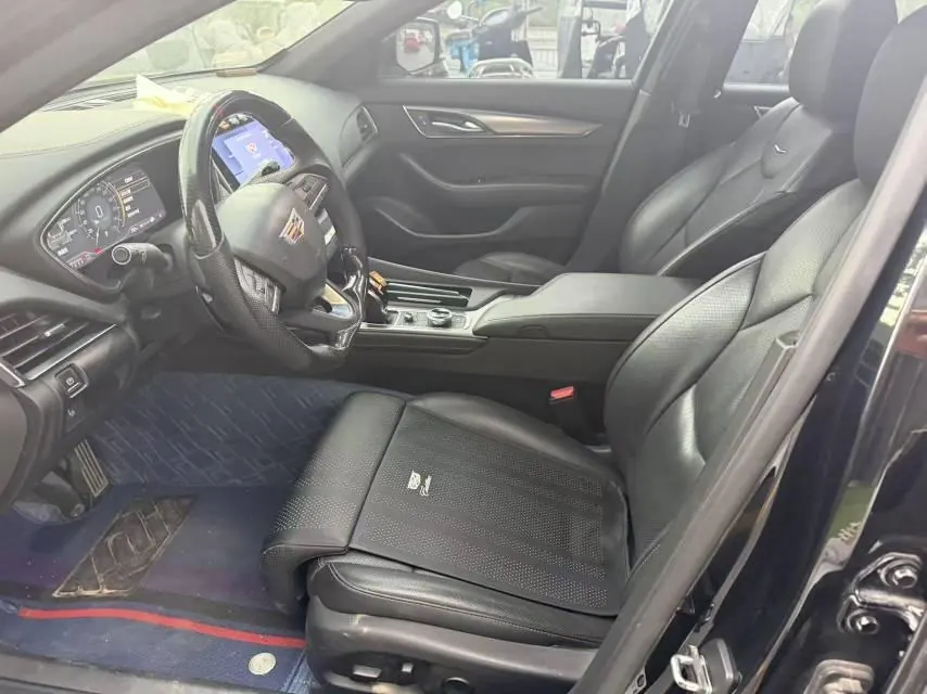 Cadillac 2023 CT5 2.0T 28T Luxury (Standard Edition) Automatic Gear 4