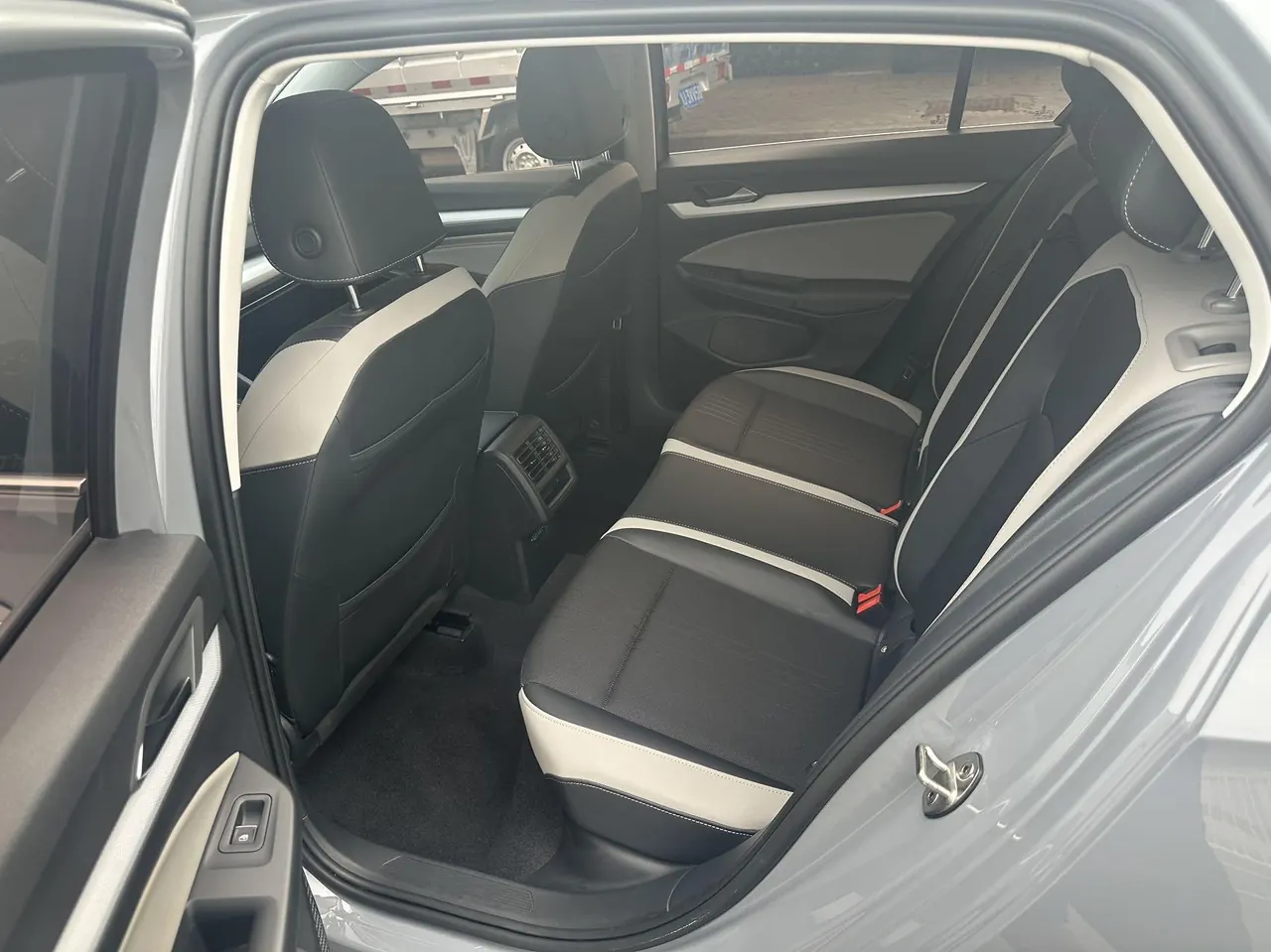 Volkswagen 2023 Golf 8 PRO 1.4TSI 280TSI Automatic 6