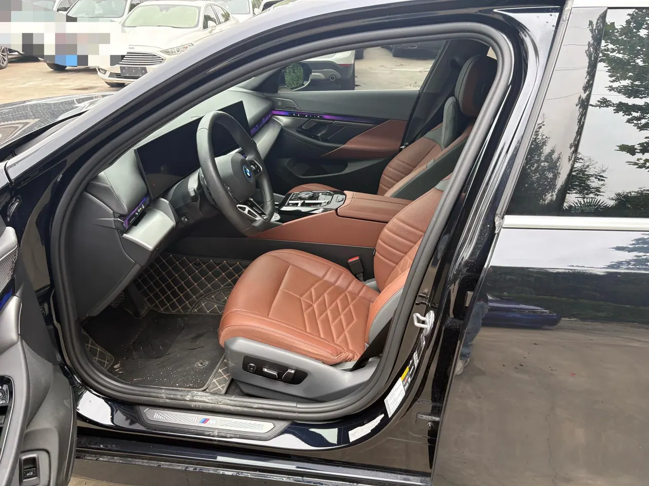 BMW 2025 i5 eDrive 40L M sports suit automatic gear 2