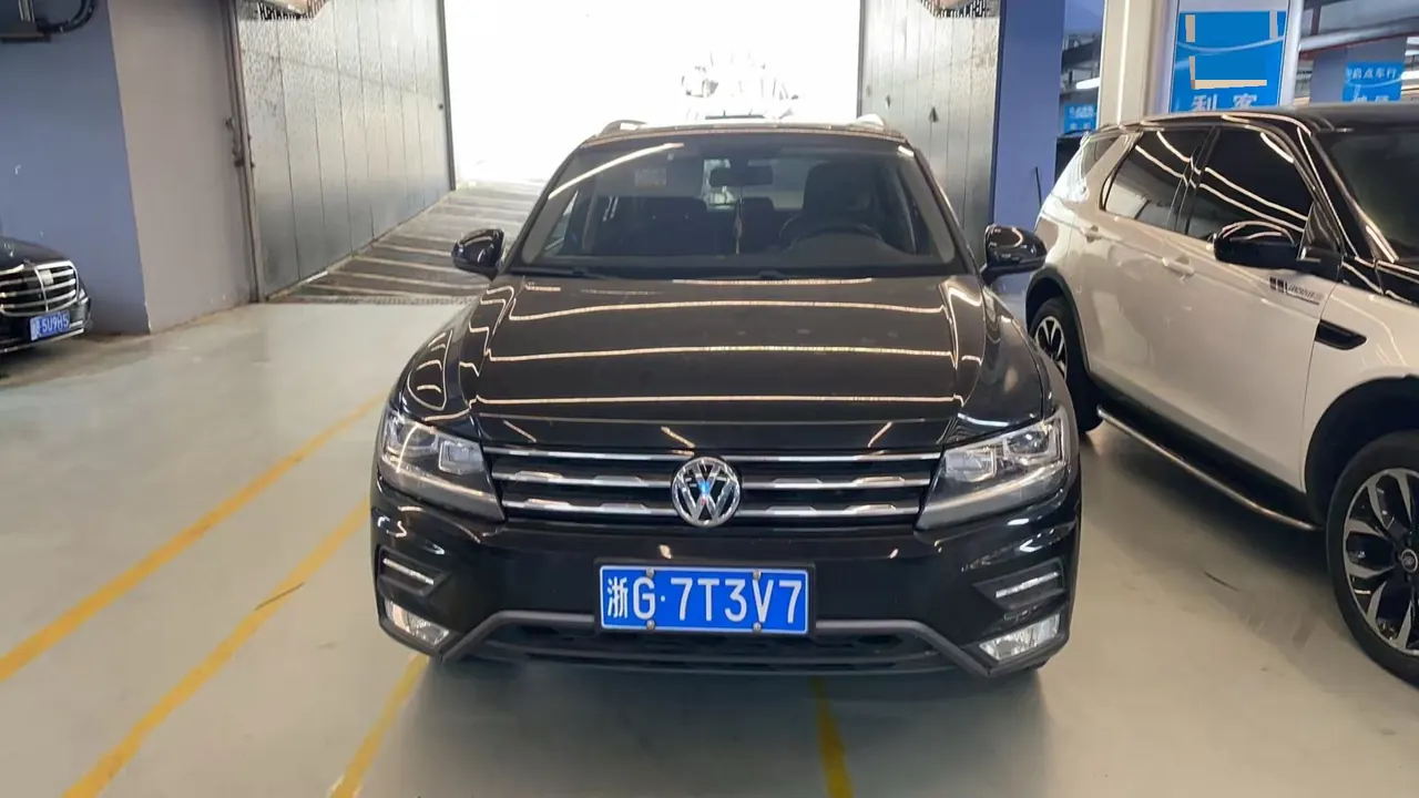 Volkswagen 2020 Tiguan L 2.0TSI 330TSI Two-Drive Panoramic Comfort Edition Automatic Gear 2