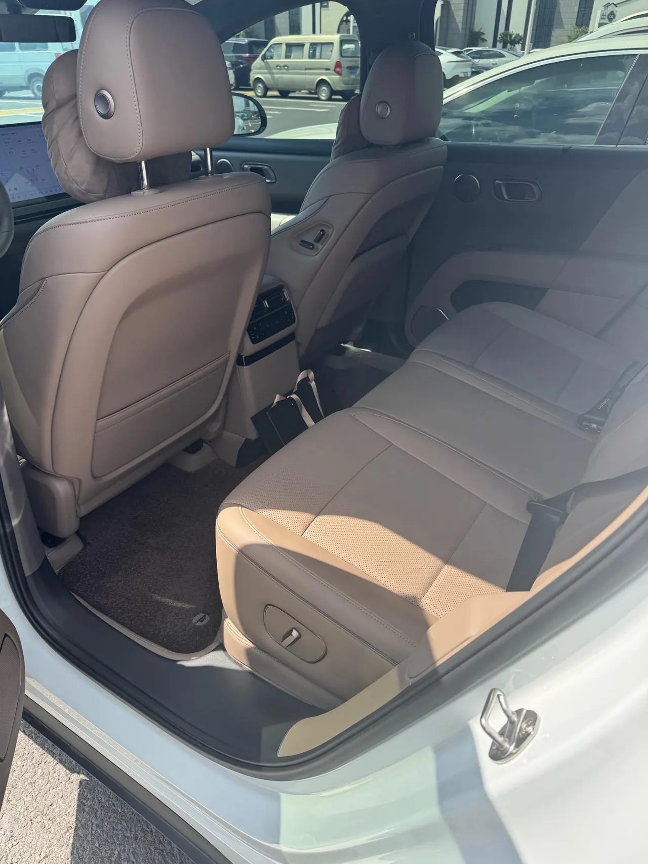Li 2025 I 300.00g Drive Standard Edition Automatic Gear 4