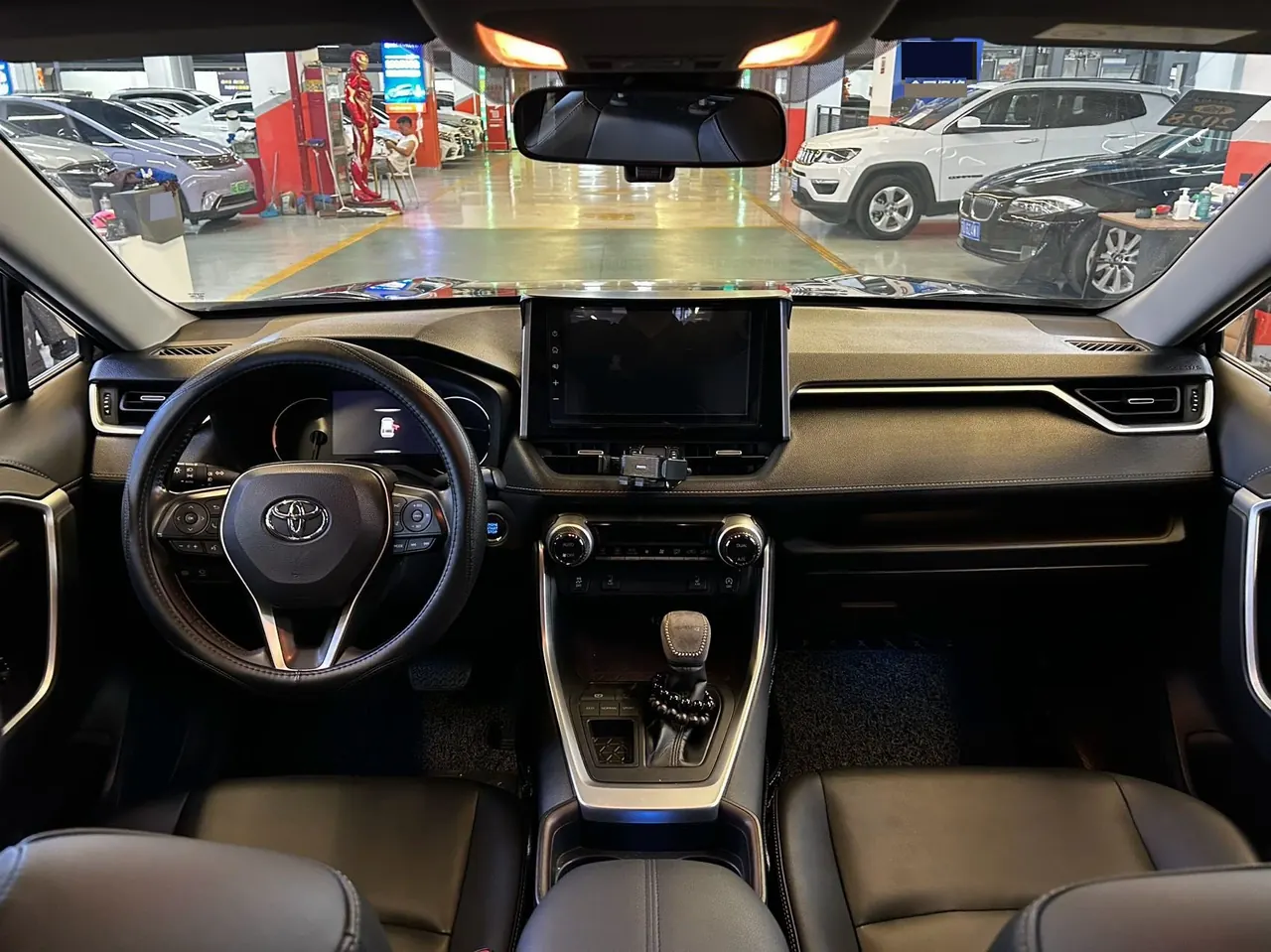 Toyota 2020 RAV4 Rongbo 2.0 Stepless Two-Drive Premium Edition Automatic Gear 4