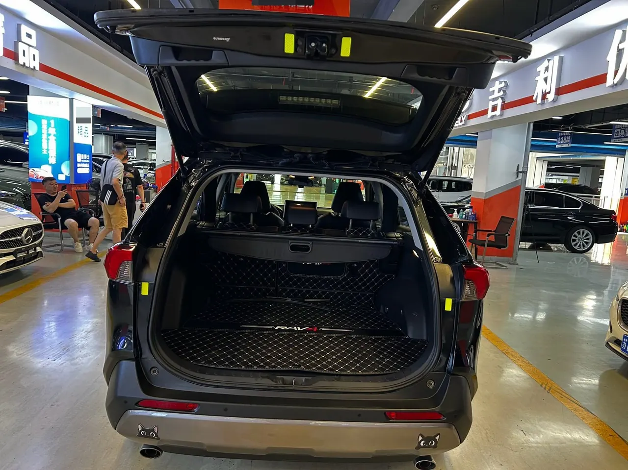 Toyota 2020 RAV4 Rongbo 2.0 Stepless Two-Drive Premium Edition Automatic Gear 7