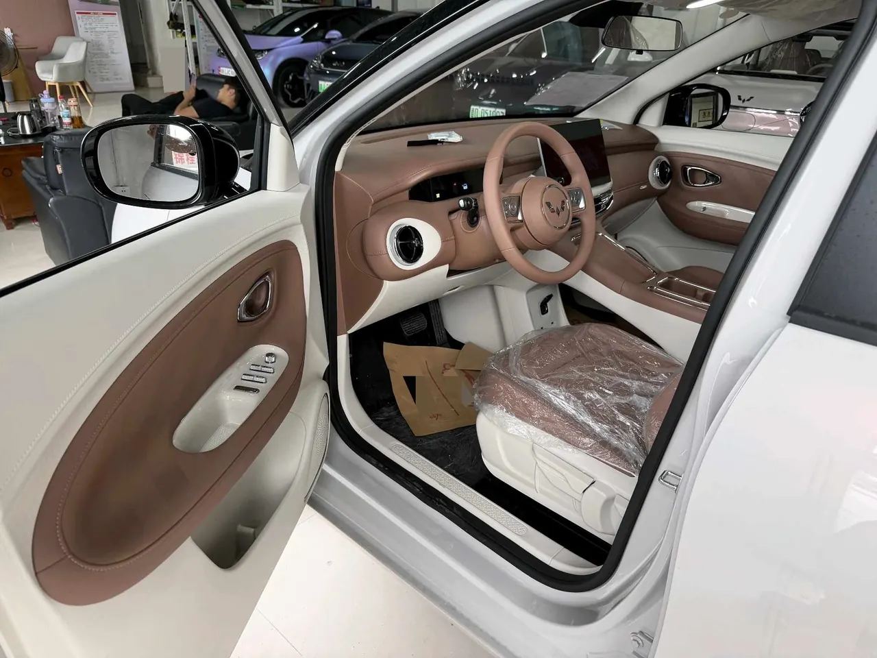 WuLing 2026 Plantronics Pro 403km Enjoy Automatic Gear 6