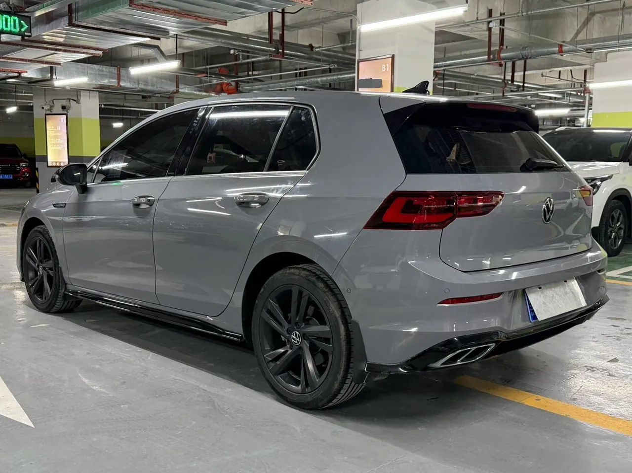 Volkswagen 2023 Golf 8 R-Line 1.4TSI 280TSI Automatic 6