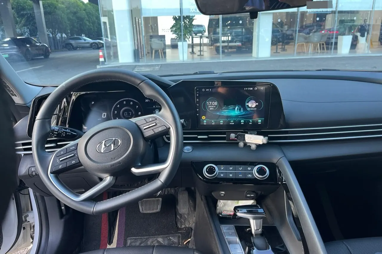 Hyundai 2023 Elantra-sedan 1.5 stepless GLX elite automatic gear 3