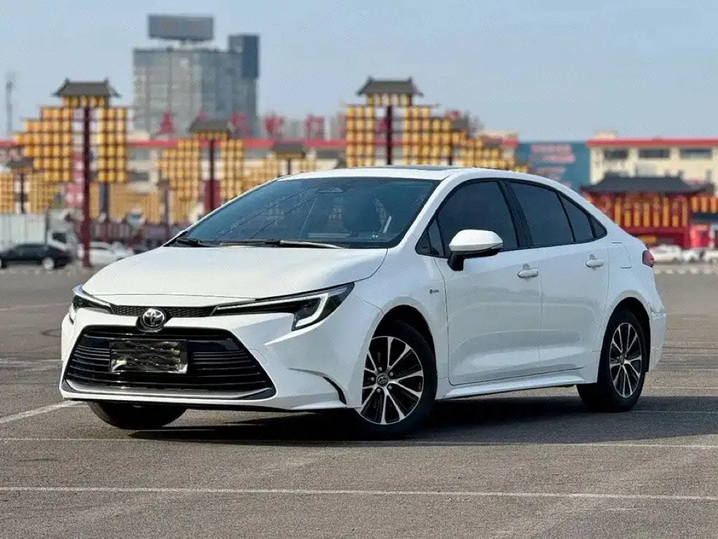 打开图片灯箱:Toyota 2023 Lei Ling Shuangqing 1.8 Stepless Intelligent Electric Hybrid Deluxe Edition Automatic Gear