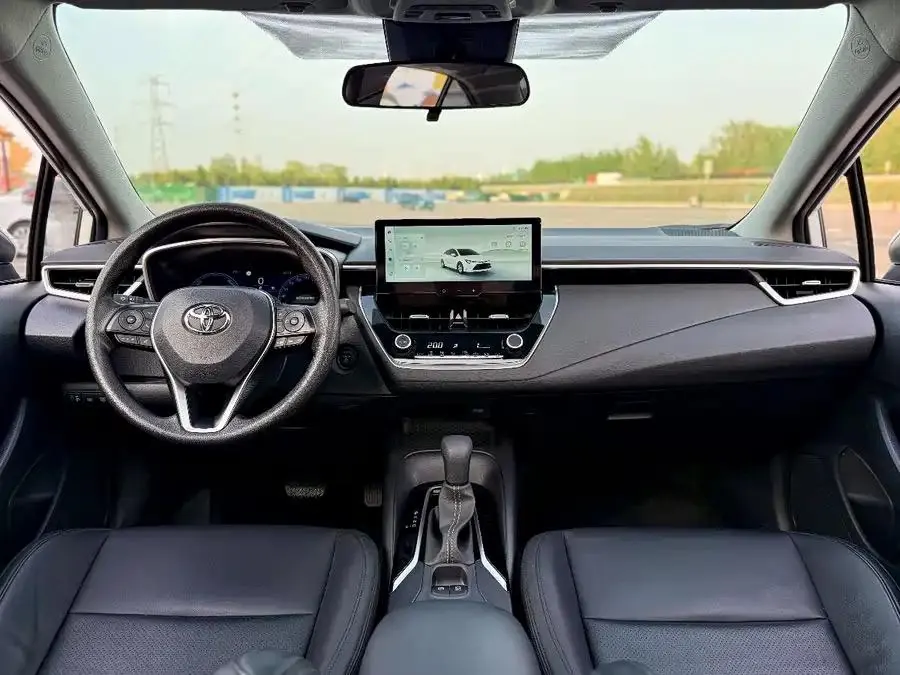 Toyota 2023 Lei Ling Shuangqing 1.8 Stepless Intelligent Electric Hybrid Deluxe Edition Automatic Gear 3