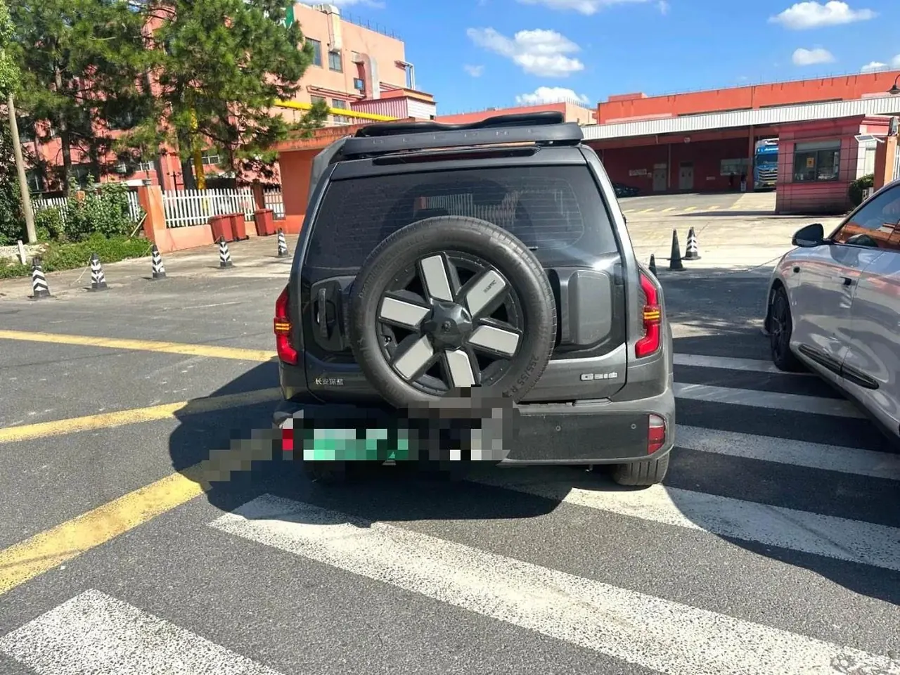 ChangAn Deepal 2024 G318 four-wheel drive air suspension version of automatic gear 6