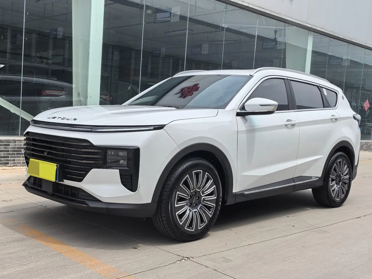 Open image lightbox: Jetour 2025 X70 PLUS 1.5T Deluxe Surging Edition 7-seat Automatic Gear