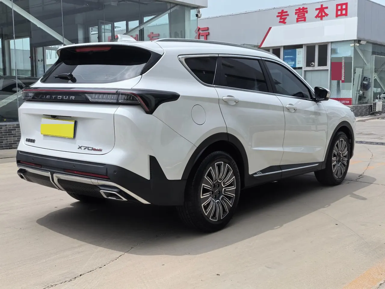 Jetour 2025 X70 PLUS 1.5T Deluxe Surging Edition 7-seat Automatic Gear 14