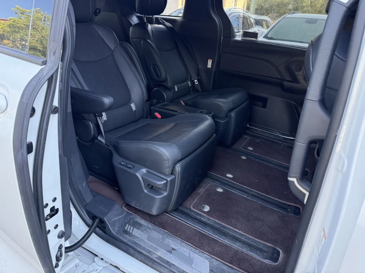 Toyota 2024 Sana 2.5 Stepless Four-wheel Drive Premium Edition Automatic Transmission 7