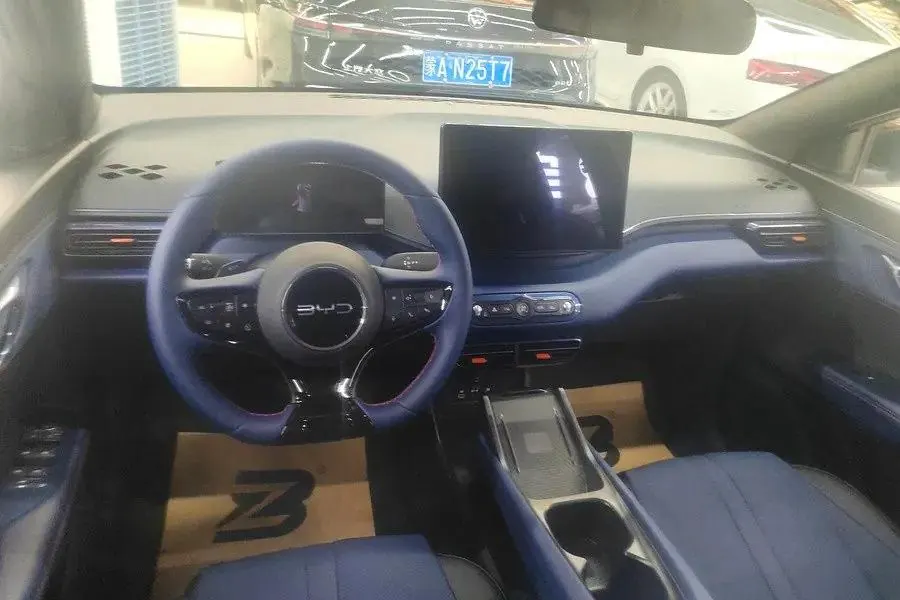 BYD 2025 Seagull Smart Driving Edition 405km Flying Edition Automatic Gear 5