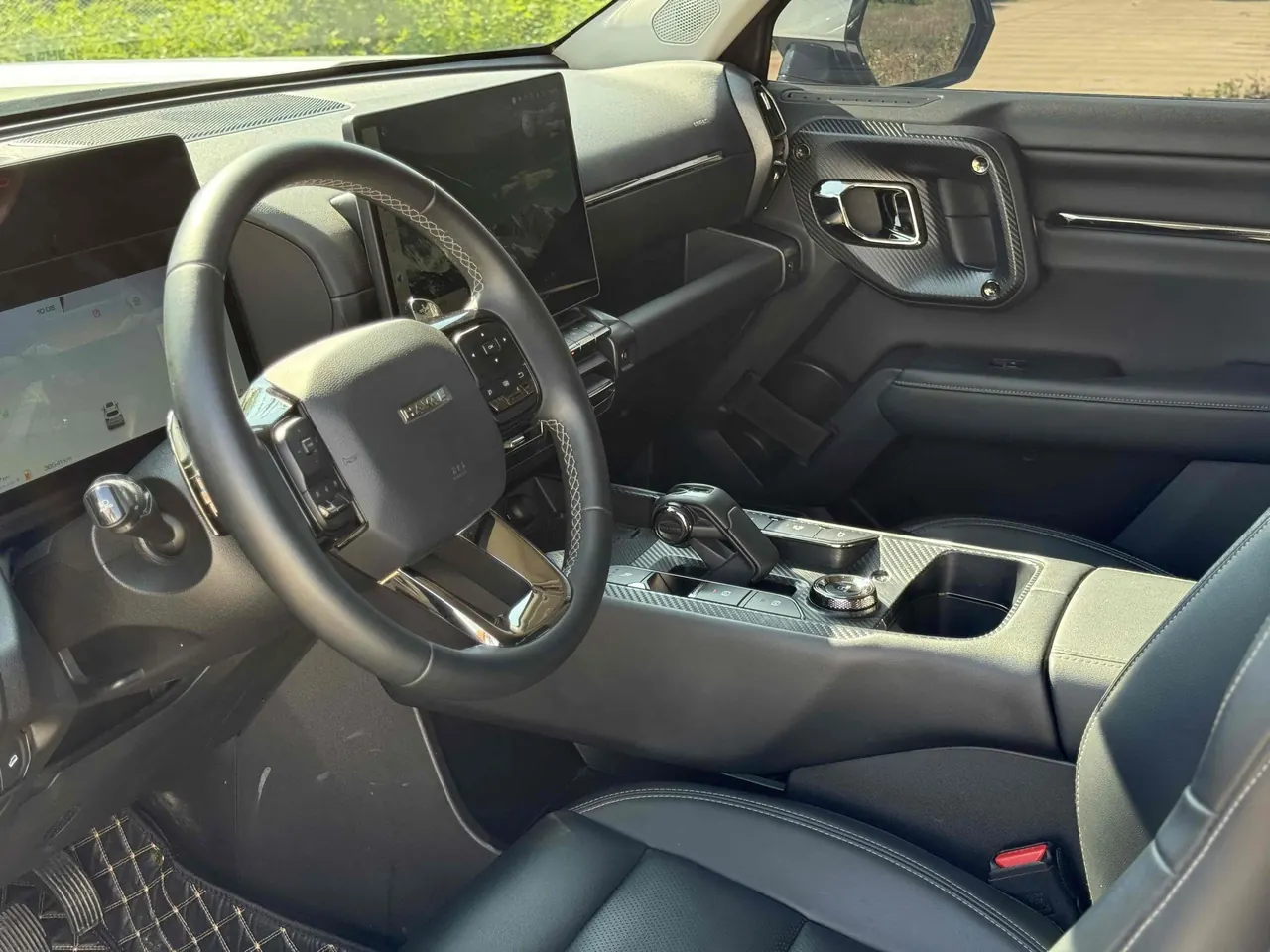 Haval 2023 big dog 2.0T 4-wheel drive Chao Ye Plus automatic gear 4