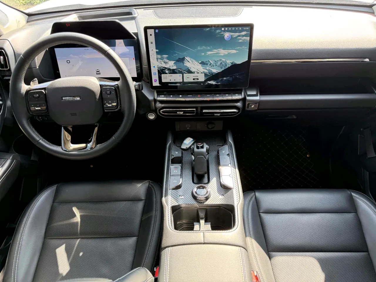 Haval 2023 big dog 2.0T 4-wheel drive Chao Ye Plus automatic gear 5