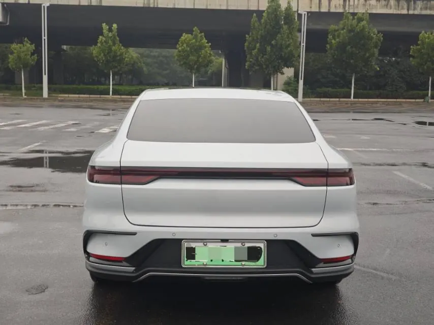 BYD 2024 Han DM-i 1.5T stepless glory version 121KM honorable automatic gear 4