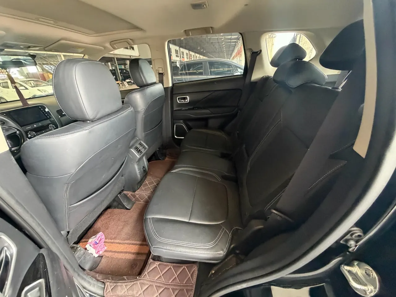 Mitsubishi 2021 Outlander 2.0 Stepless Two-Drive Enjoy Edition 7-seat (Changed) Automatic Gear 6