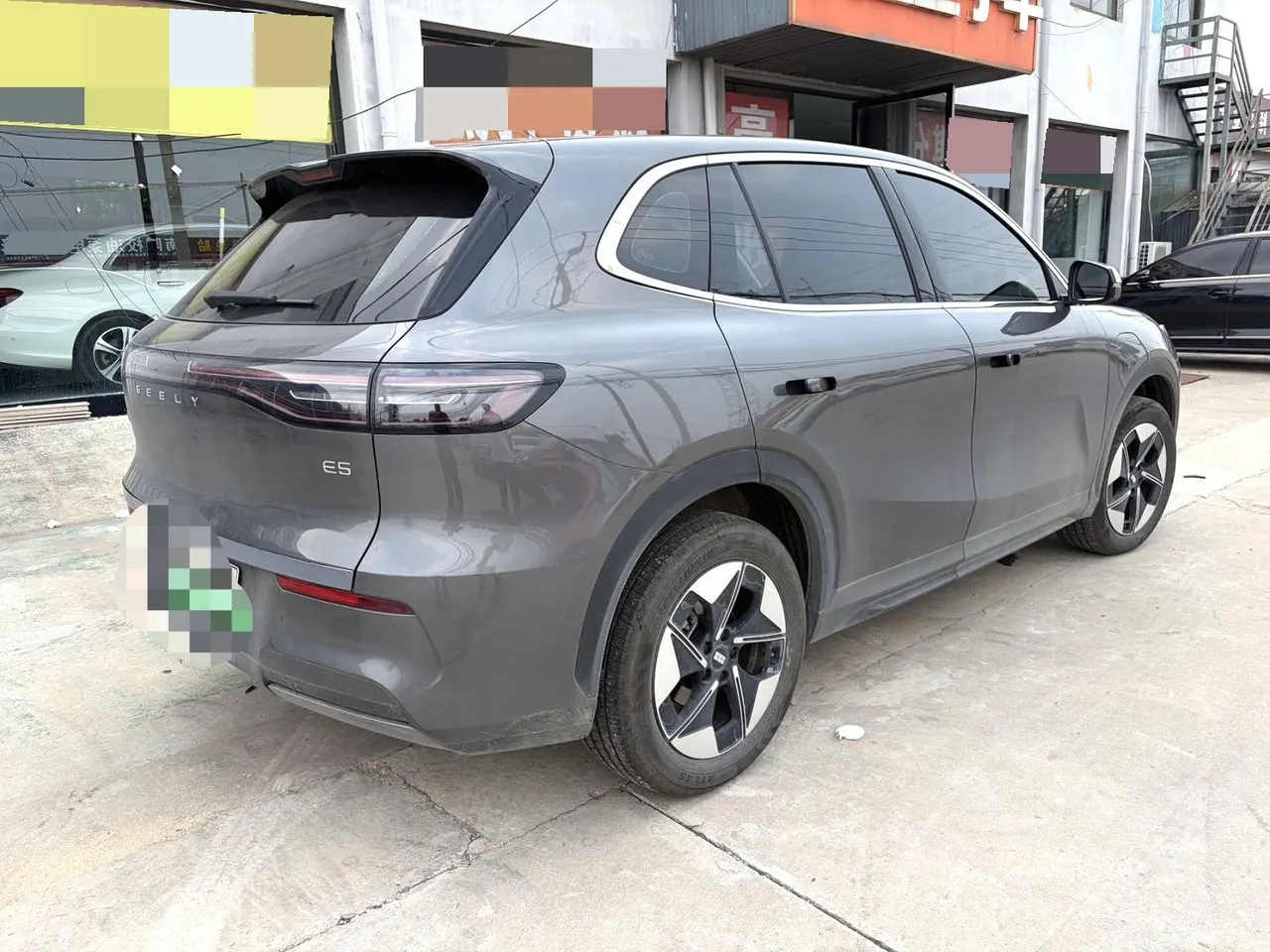 Geely Galaxy 2024 E 5 440km sailing version automatic gear 4