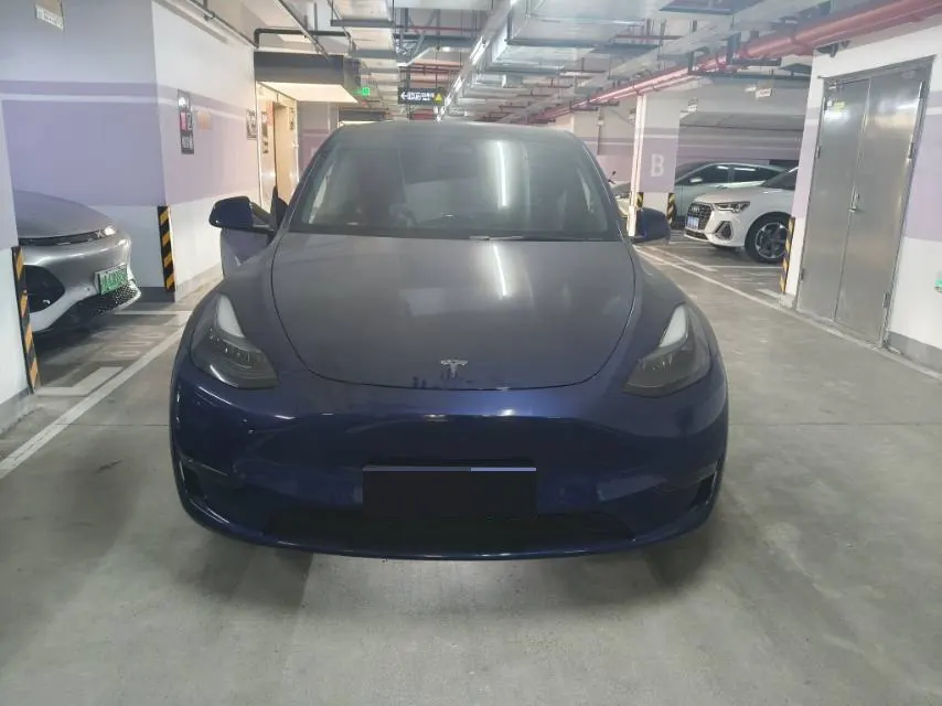 Tesla 2023 Model Y long endurance all-wheel drive version automatic transmission 2
