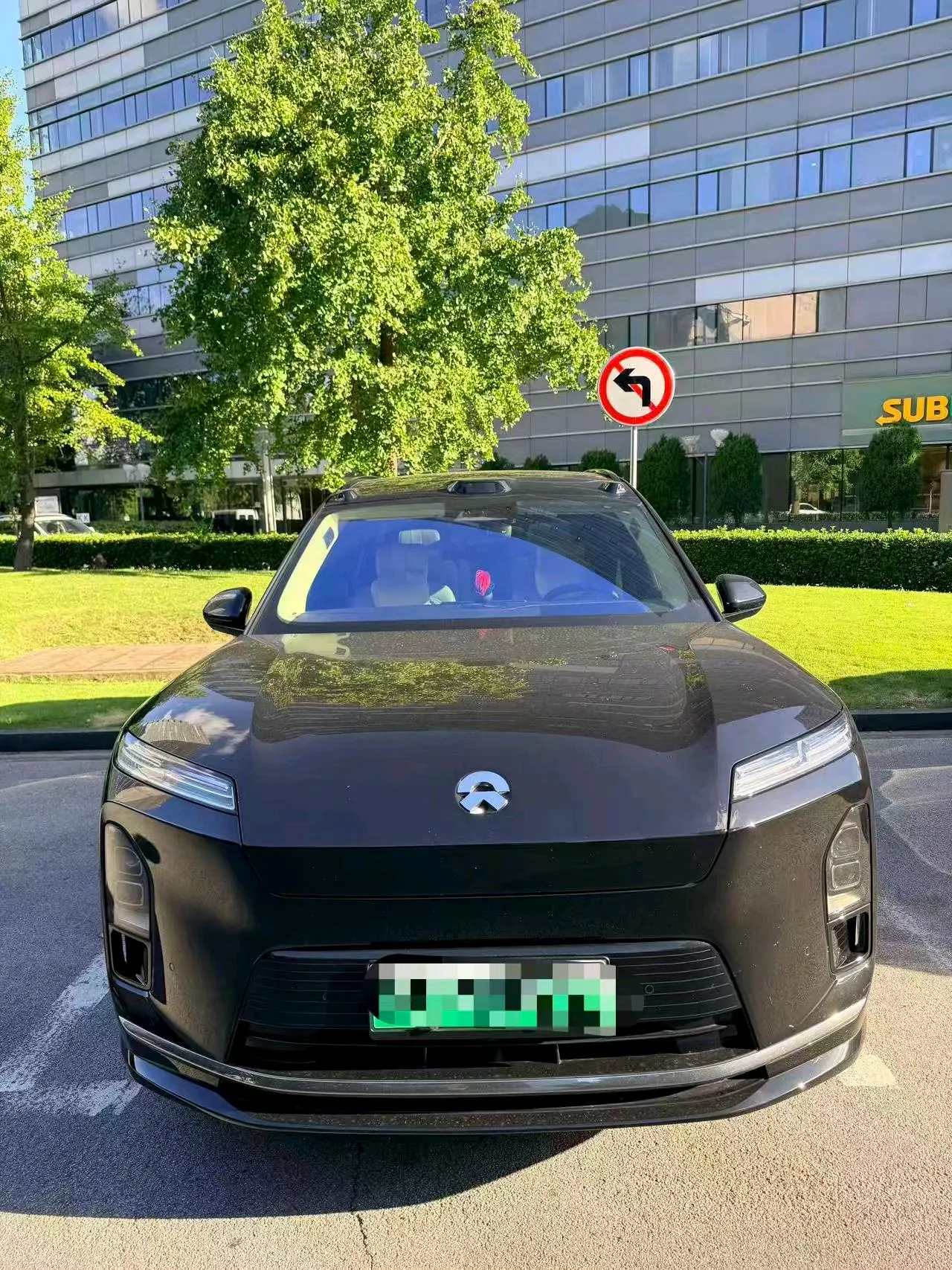 NIO 2026 ES8 6‑Seater Executive Signature Edition Automatic Transmission 2