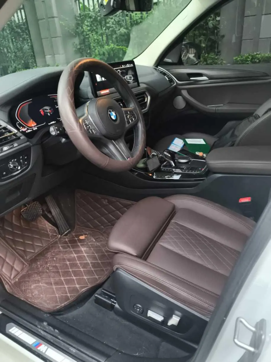 BMW 2023 X3 xDrive30i 2.0T Leading M Obsidian Night Kit (Changed) Automatic Gear 3