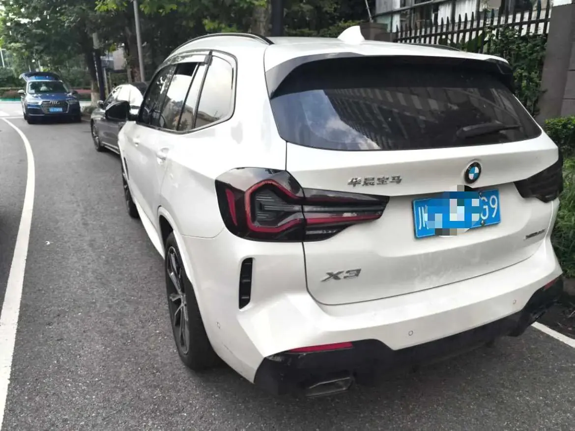 BMW 2023 X3 xDrive30i 2.0T Leading M Obsidian Night Kit (Changed) Automatic Gear 4