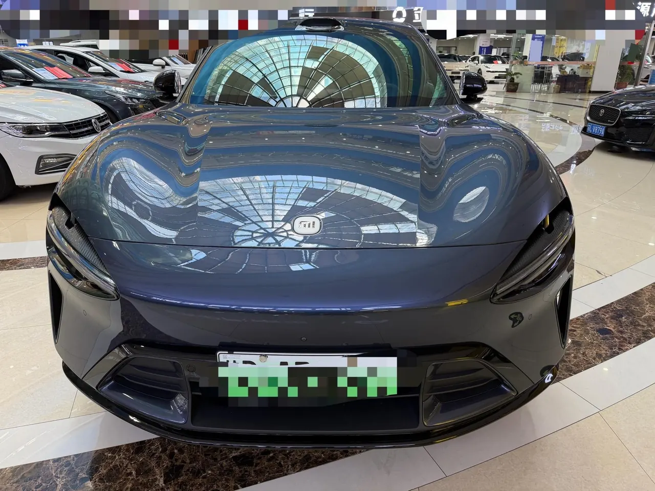 MI 2025 YU7 Long Endurance Four-wheel Drive Pro Edition Automatic Gear 2