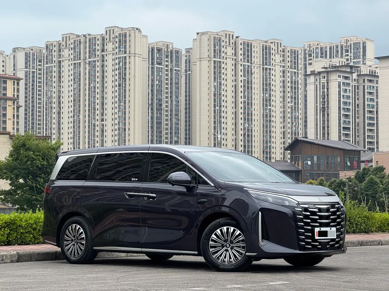 BYD 2025 summer DM-i 1.5T stepless 180km Exceed automatic gear 8