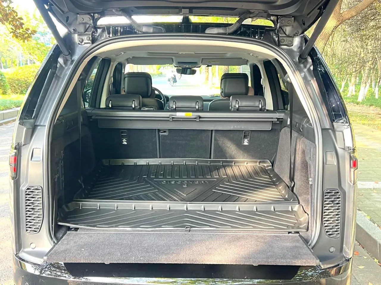 Land Rover Discovery (Imported) 2025 Discovery 5 48V 3.0T 360PS Dynamic SE Automatic Gear 13