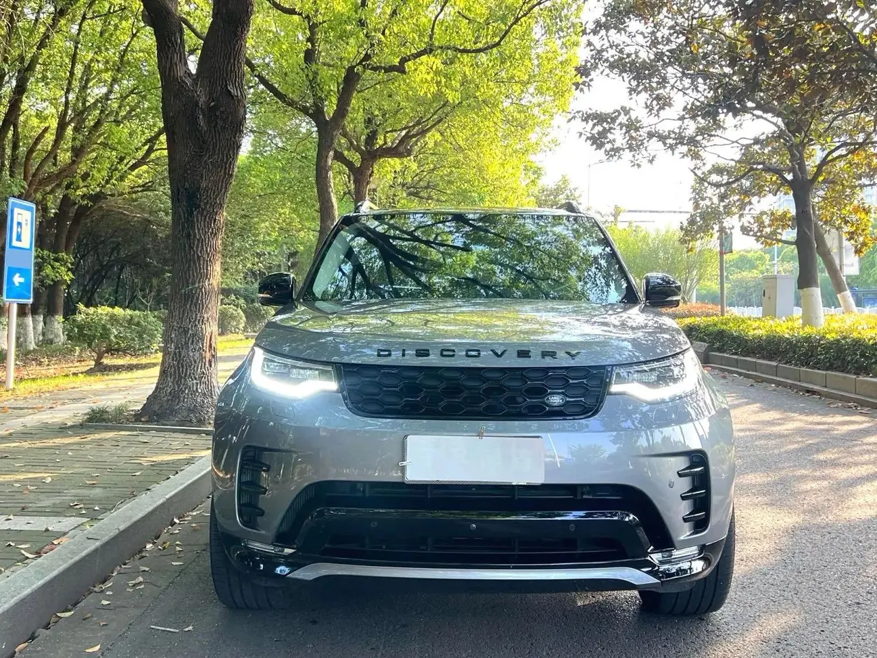 Land Rover Discovery (Imported) 2025 Discovery 5 48V 3.0T 360PS Dynamic SE Automatic Gear 2