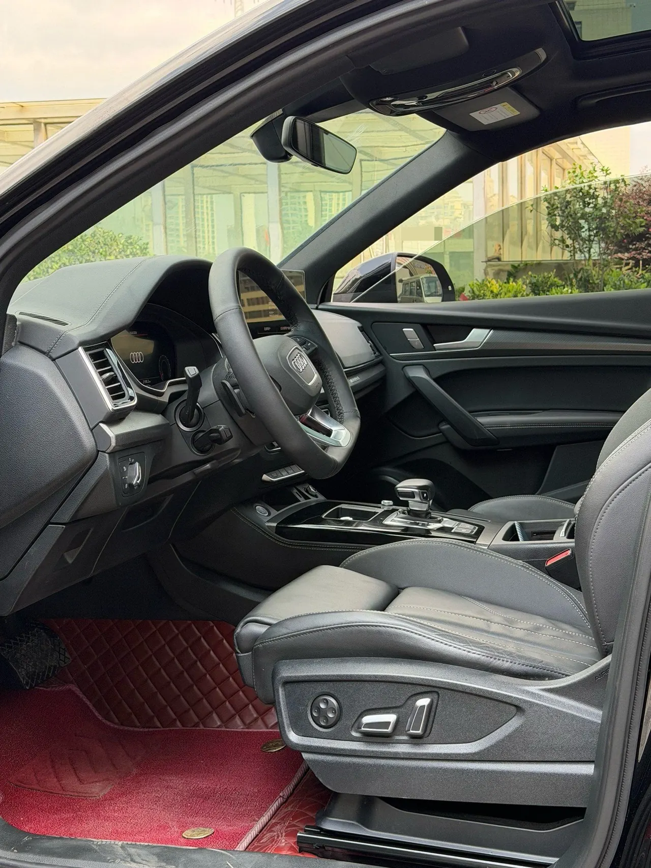 Audi 2024 Q5L 2.0TFSI 40TFSI luxury dynamic automatic 9