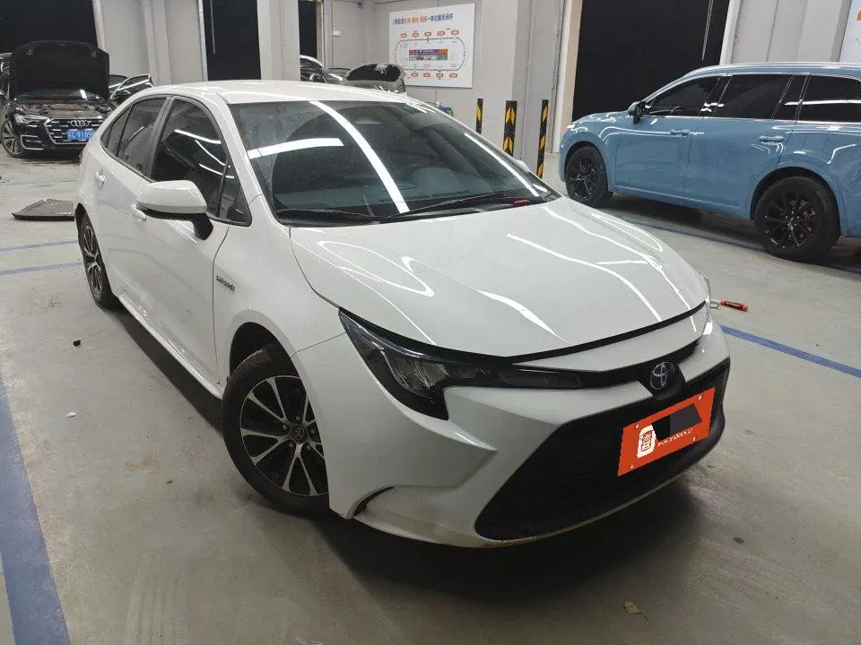 Toyota 2023 Lei Ling Shuangqing 1.8 Stepless Intelligent Electric Hybrid Leading Edition Automatic Gear 3