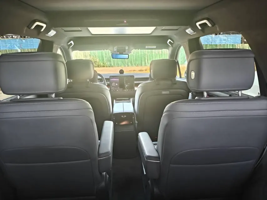 NIO 2026 ES8 6-seat executive deluxe automatic gear 6