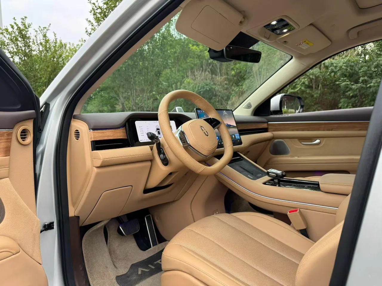 AITO 2024 AITO M 350.00g Drive Plus Edition 6-seat Automatic Gear 4