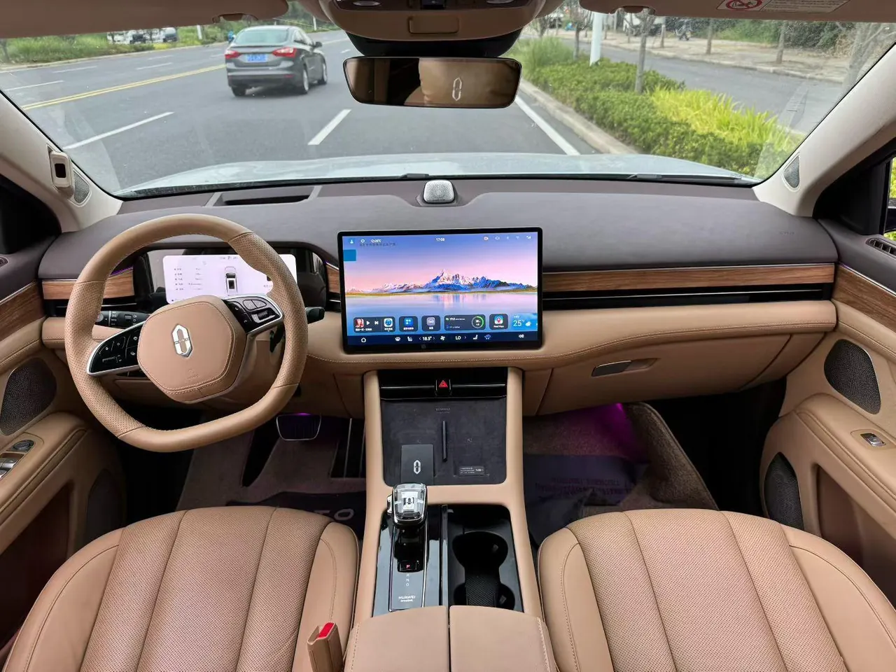 AITO 2024 AITO M 350.00g Drive Plus Edition 6-seat Automatic Gear 5