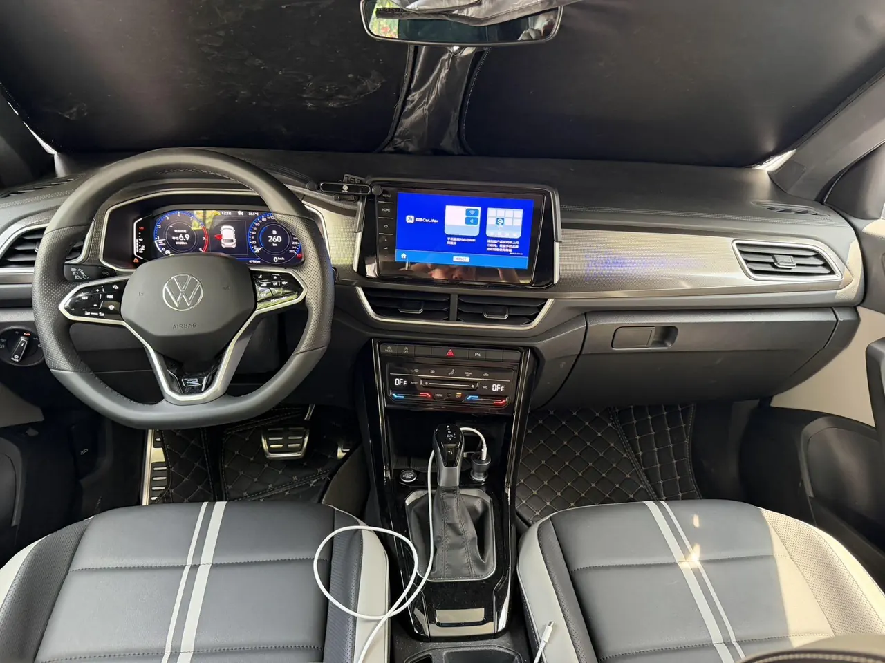 Volkswagen 2024 Tange 1.5TSI 300TSI Two-Drive Chen Guang Edition Automatic Gear 8