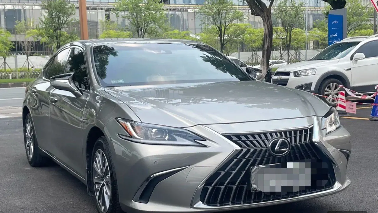Lexus ES (Imported) 2023 ES200 2.0 Stepless Premium Edition Automatic Gear 3