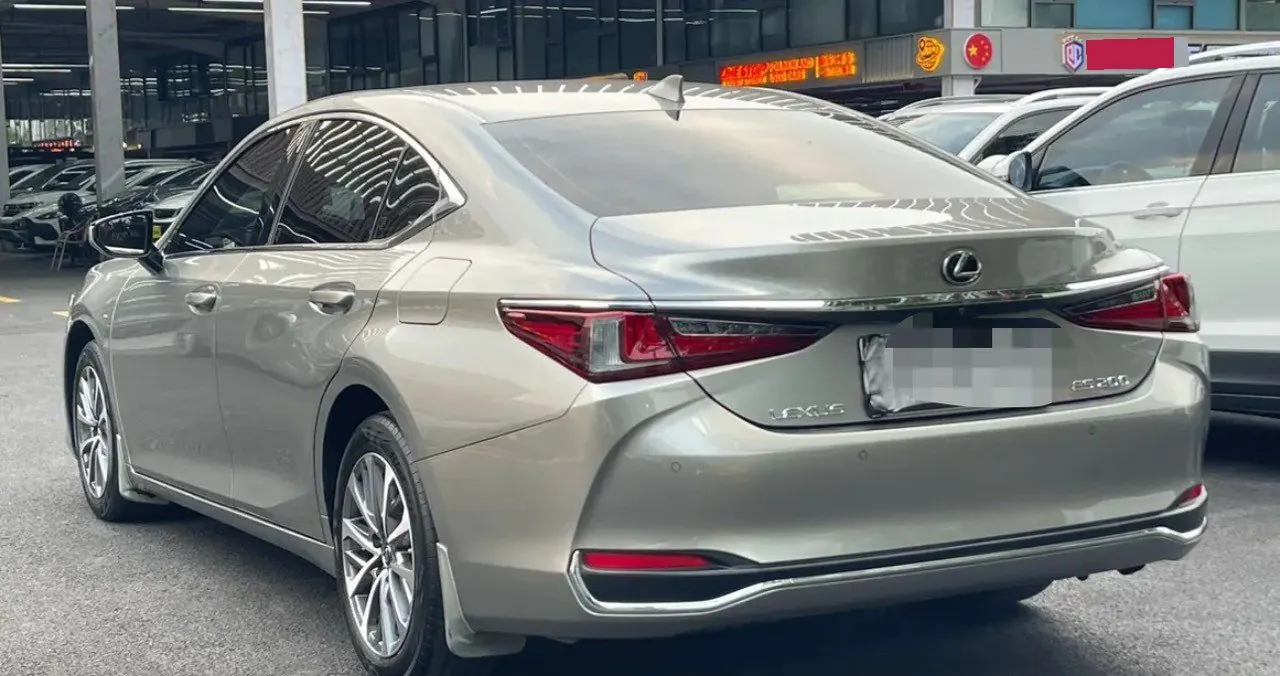Lexus ES (Imported) 2023 ES200 2.0 Stepless Premium Edition Automatic Gear 5