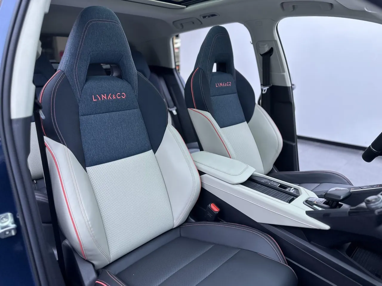LYNK&amp;CO 2020 LYNK&amp;CO 06 1.5TD Yao Halo automatic gear 18