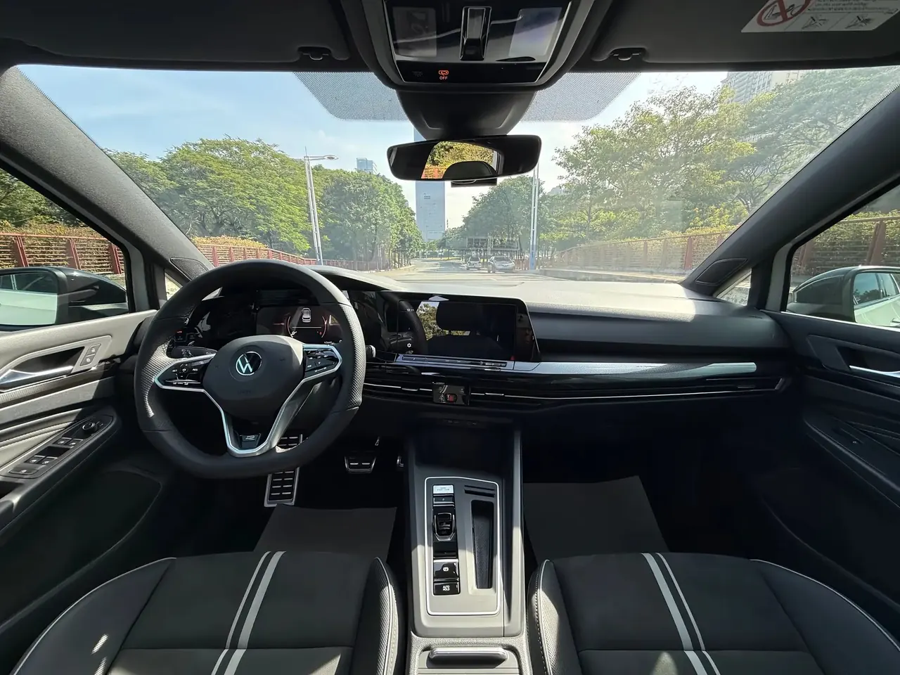 Volkswagen 2021 Golf 8 PRO 1.4TSI 280TSI Automatic 5